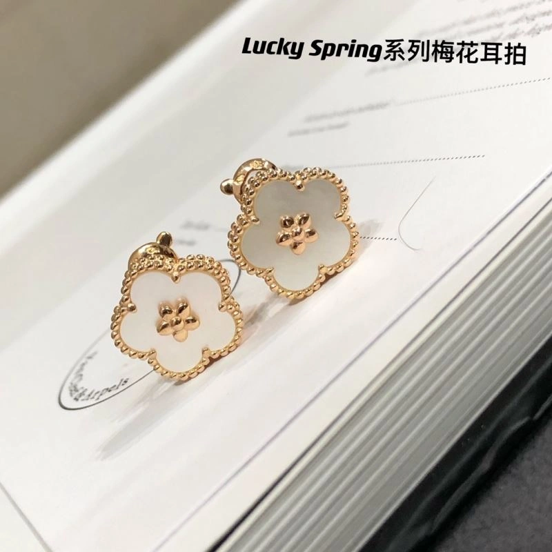 SoftTouch Vca Earrings 255010