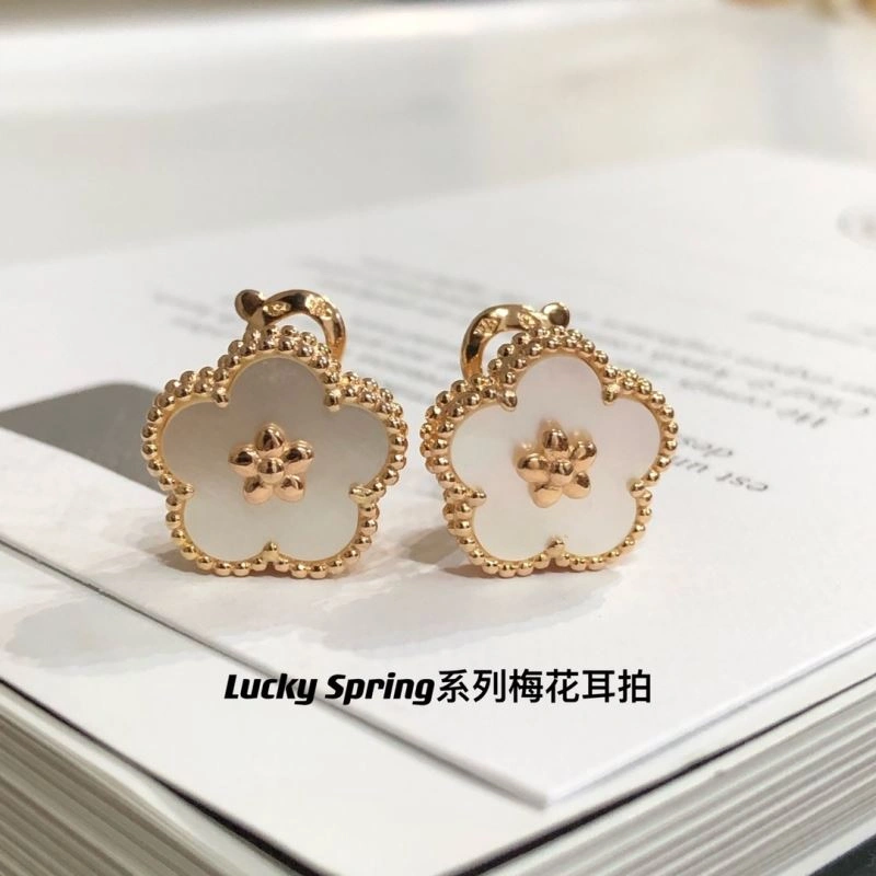 SoftTouch Vca Earrings 255010