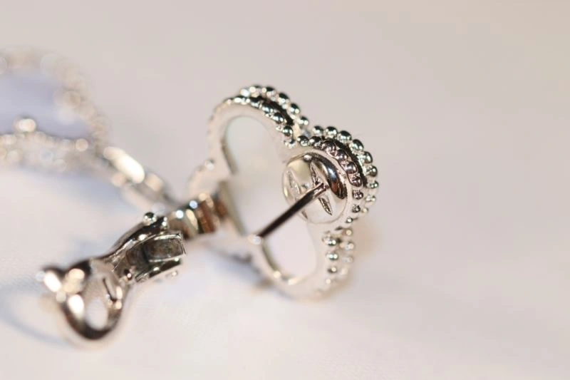 Vca Earrings SoftTouch 254997