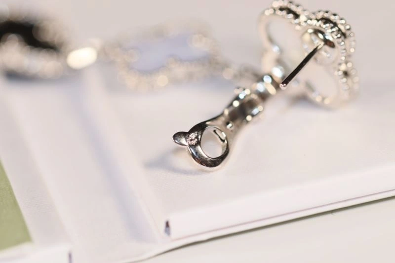 Vca Earrings SoftTouch 254997