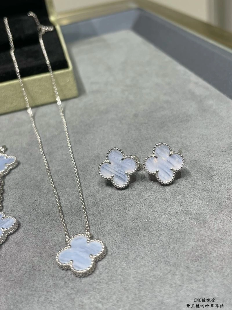 Vca Earrings Bright 254993
