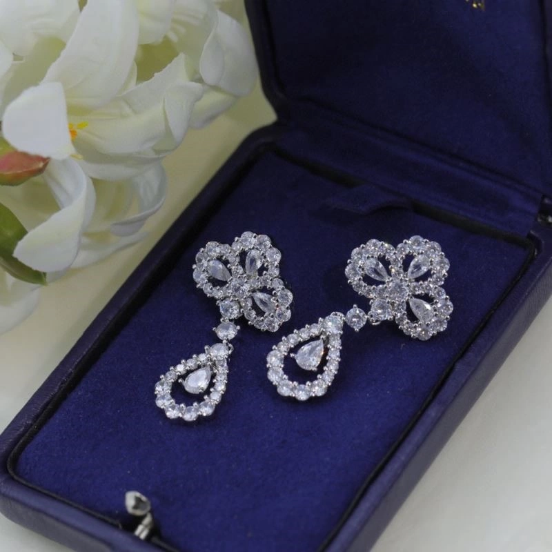 Breathable Vca Earrings 254765