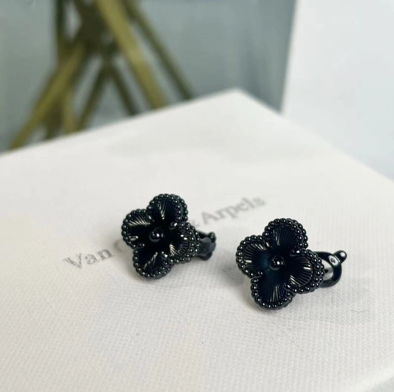 ModernLook Vca Earrings 254754