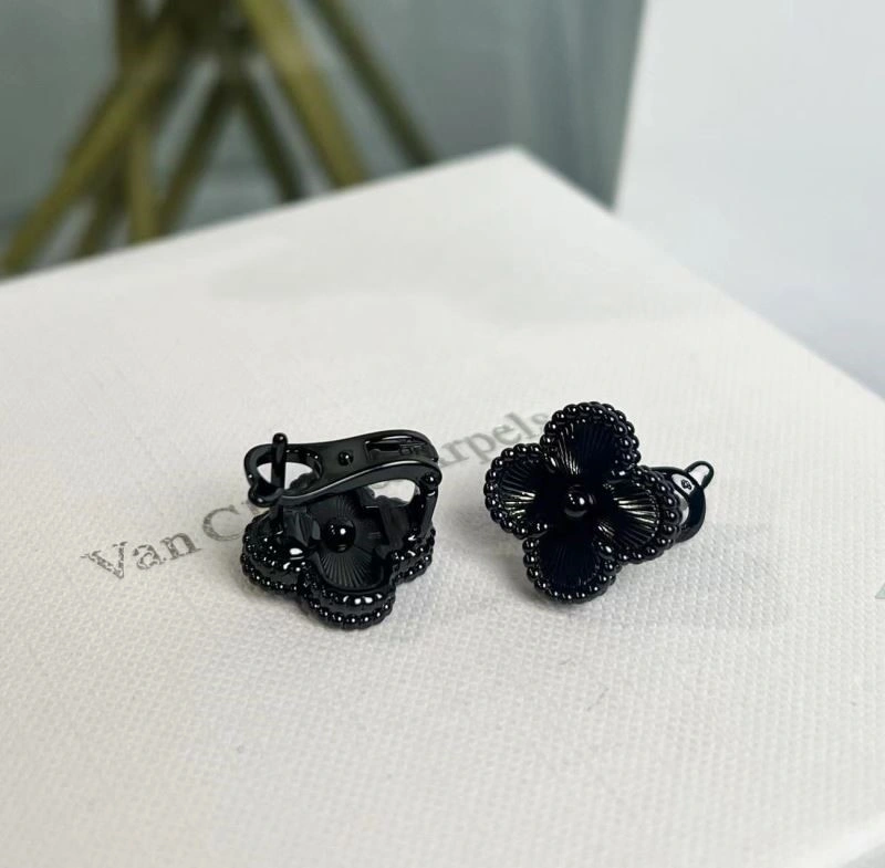 ModernLook Vca Earrings 254754