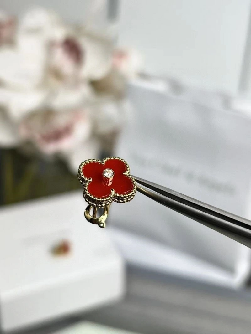 Vca Earrings EyeCatching 254743