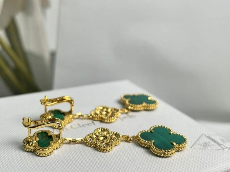 Comfortable Vca Earrings 254750