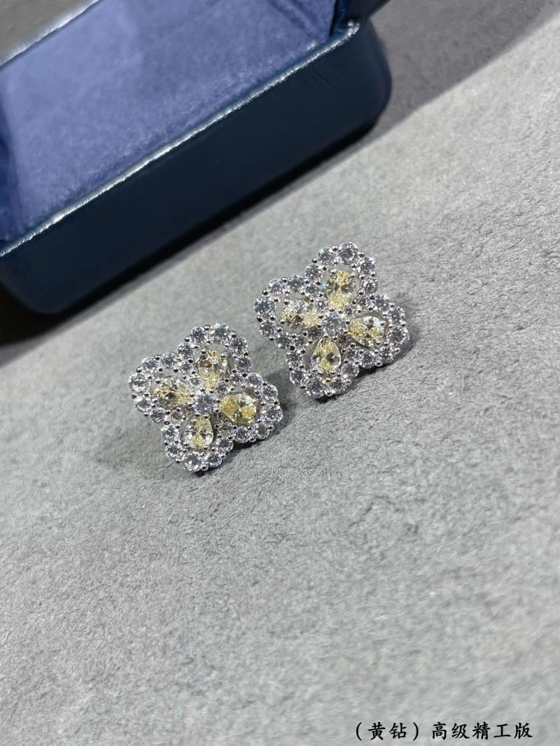 Sophisticated Vca Earrings 254760