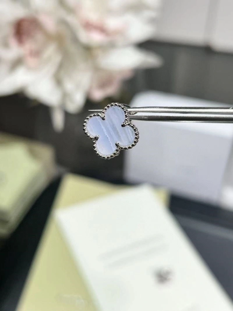 Casual Vca Earrings 254734