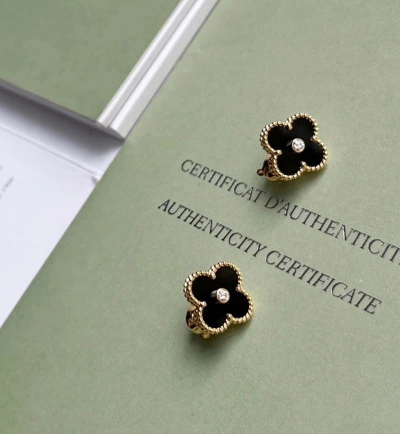 Minimalist Vca Earrings 254757