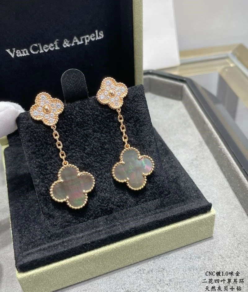 Flexible Vca Earrings 254697
