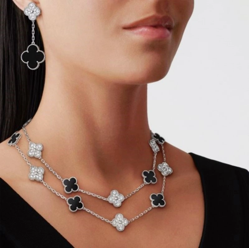 Chic Vca Earrings 254695