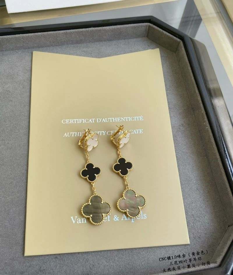 FashionForward Vca Earrings 254696