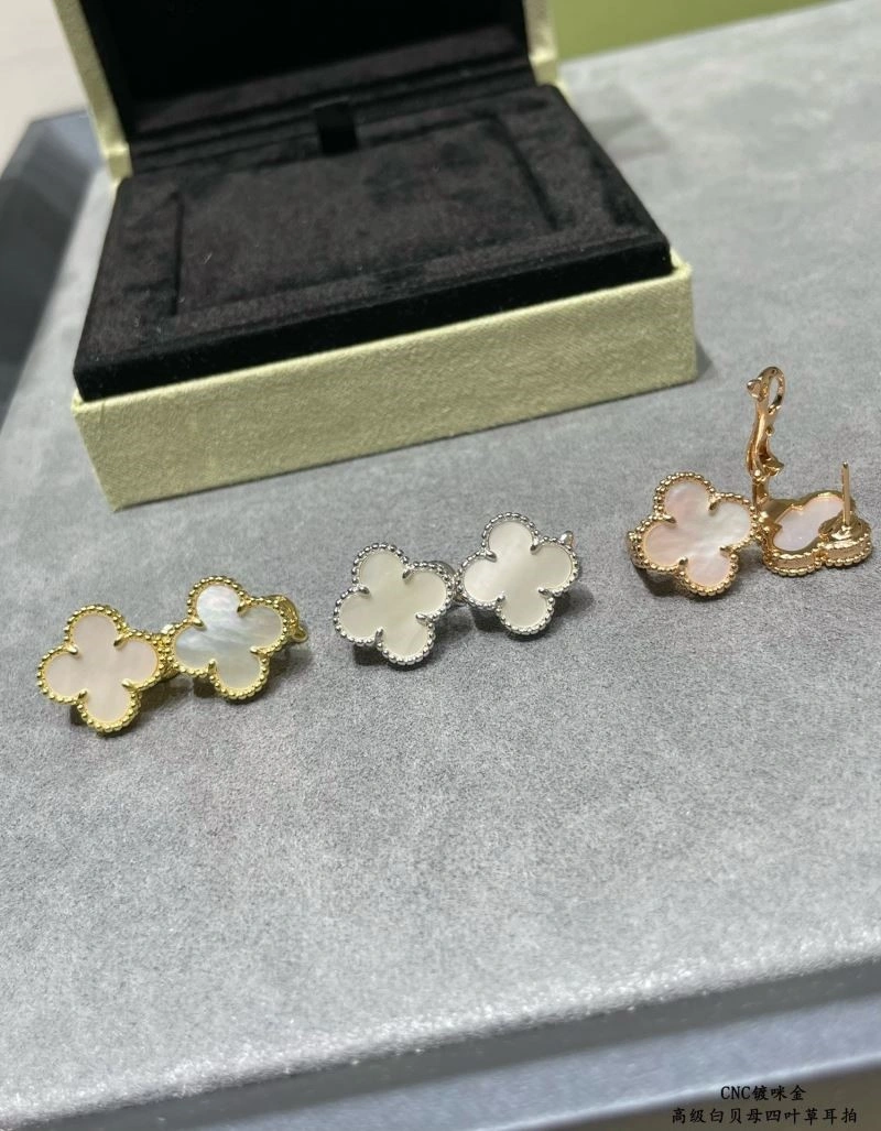 Casual Vca Earrings 254701