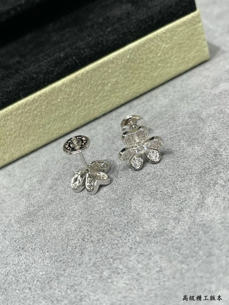 Vca Earrings Attractive 254712