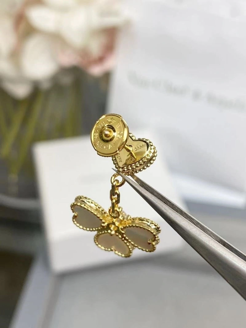 Compact Vca Earrings 254686