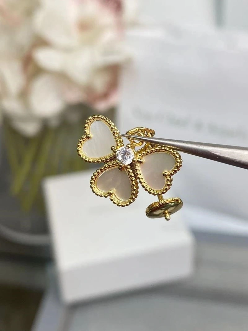 Compact Vca Earrings 254686