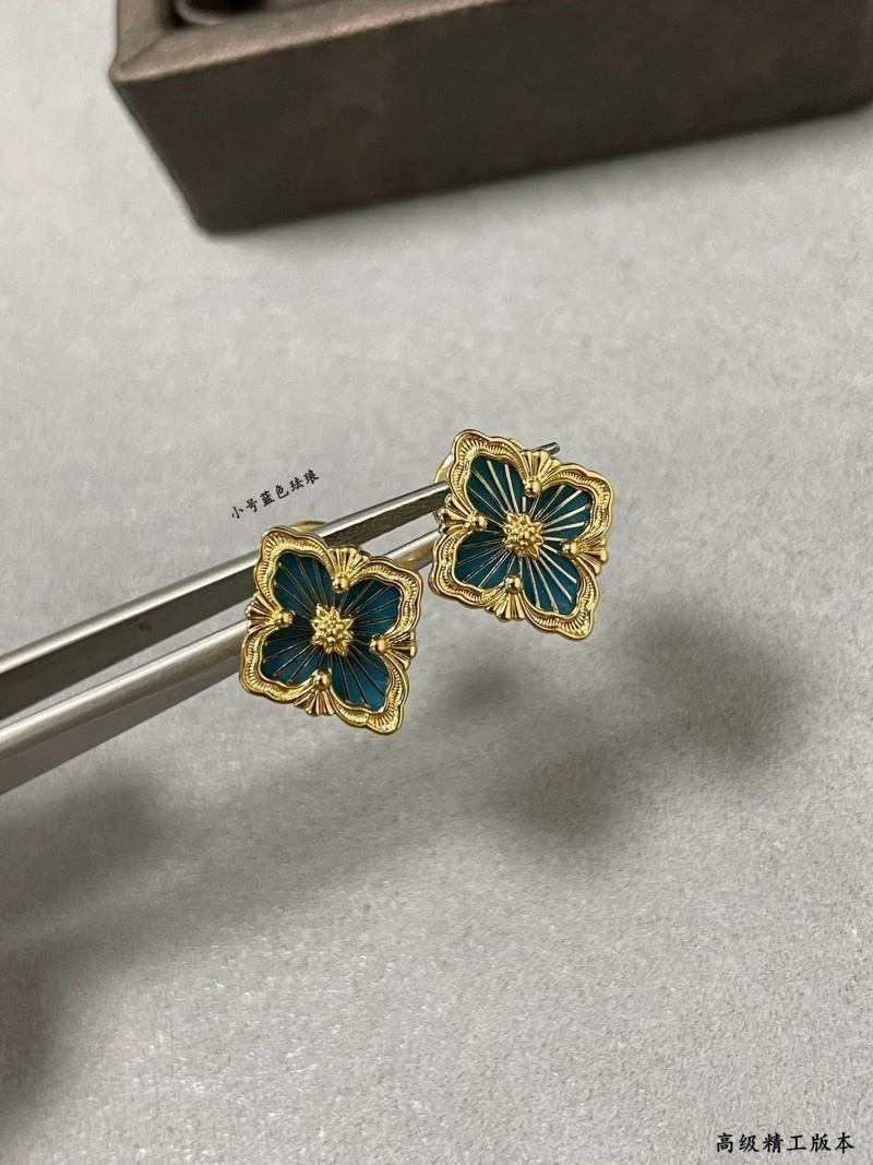 Vca Earrings Soft 254536