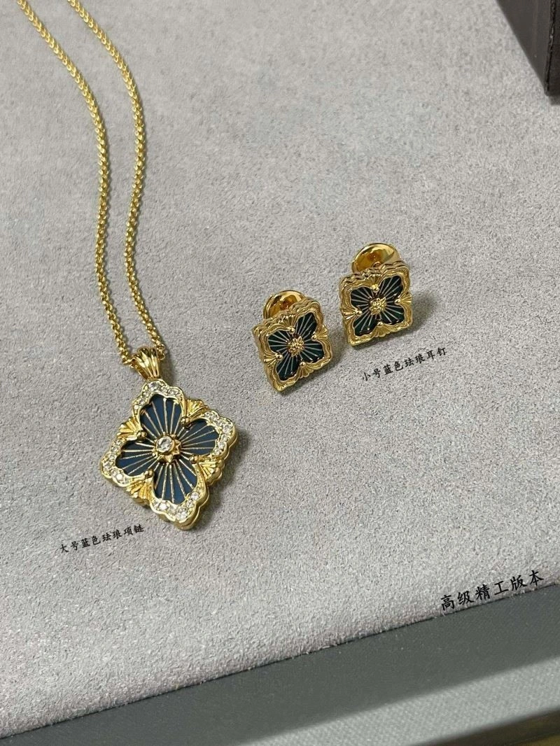 Vca Earrings Soft 254536