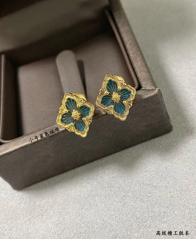 Vca Earrings Soft 254536