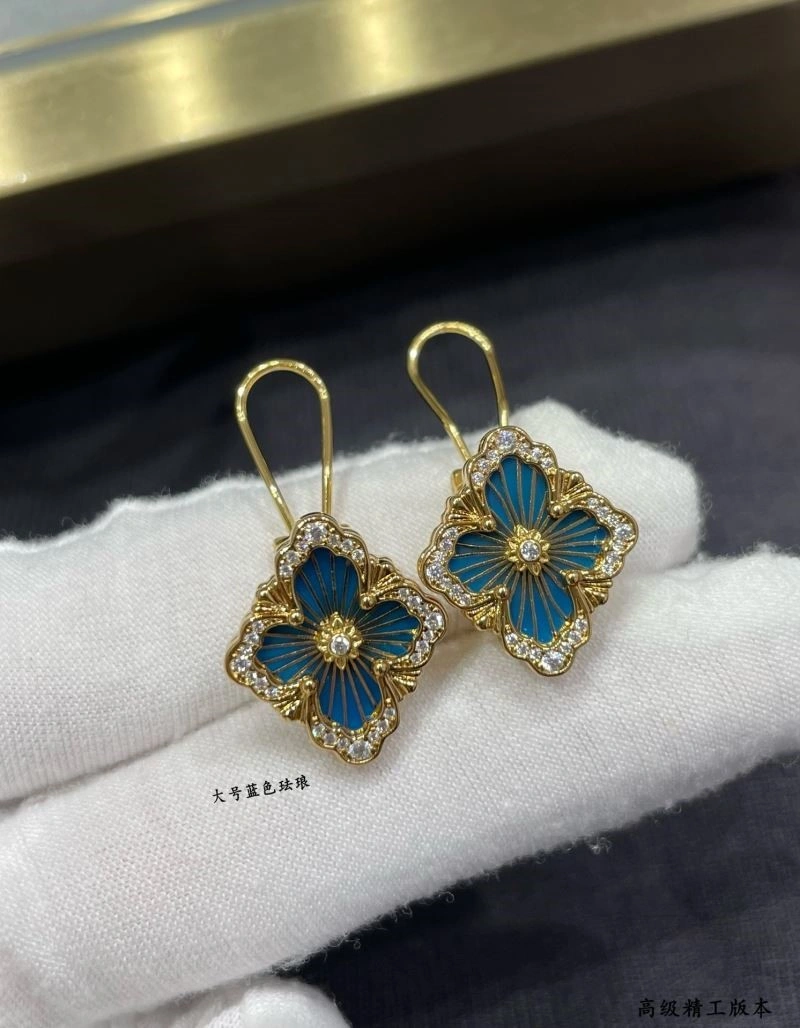 Sporty Vca Earrings 254540