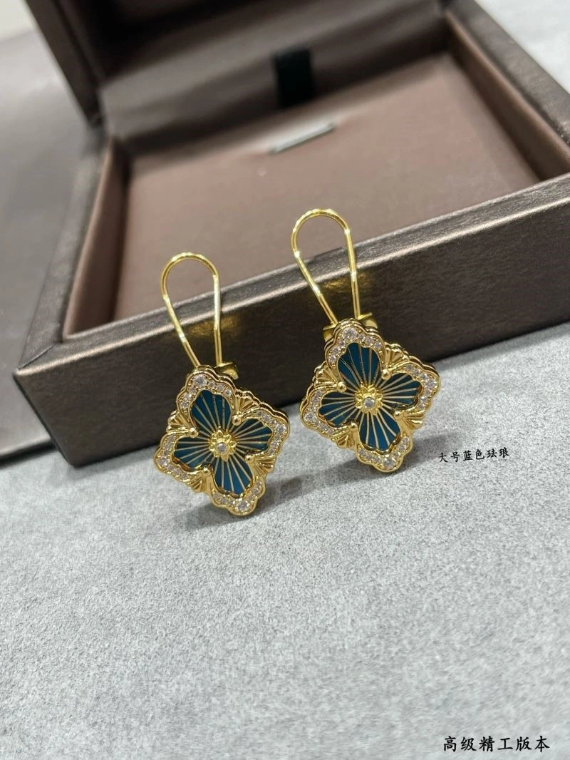 Sporty Vca Earrings 254540