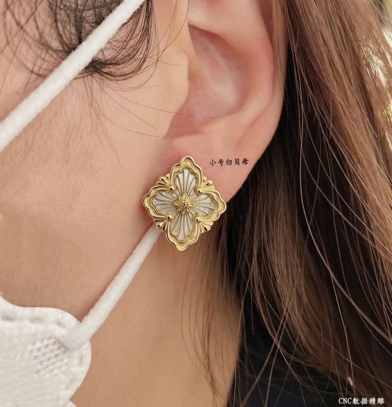 Vca Earrings Thermal 254560