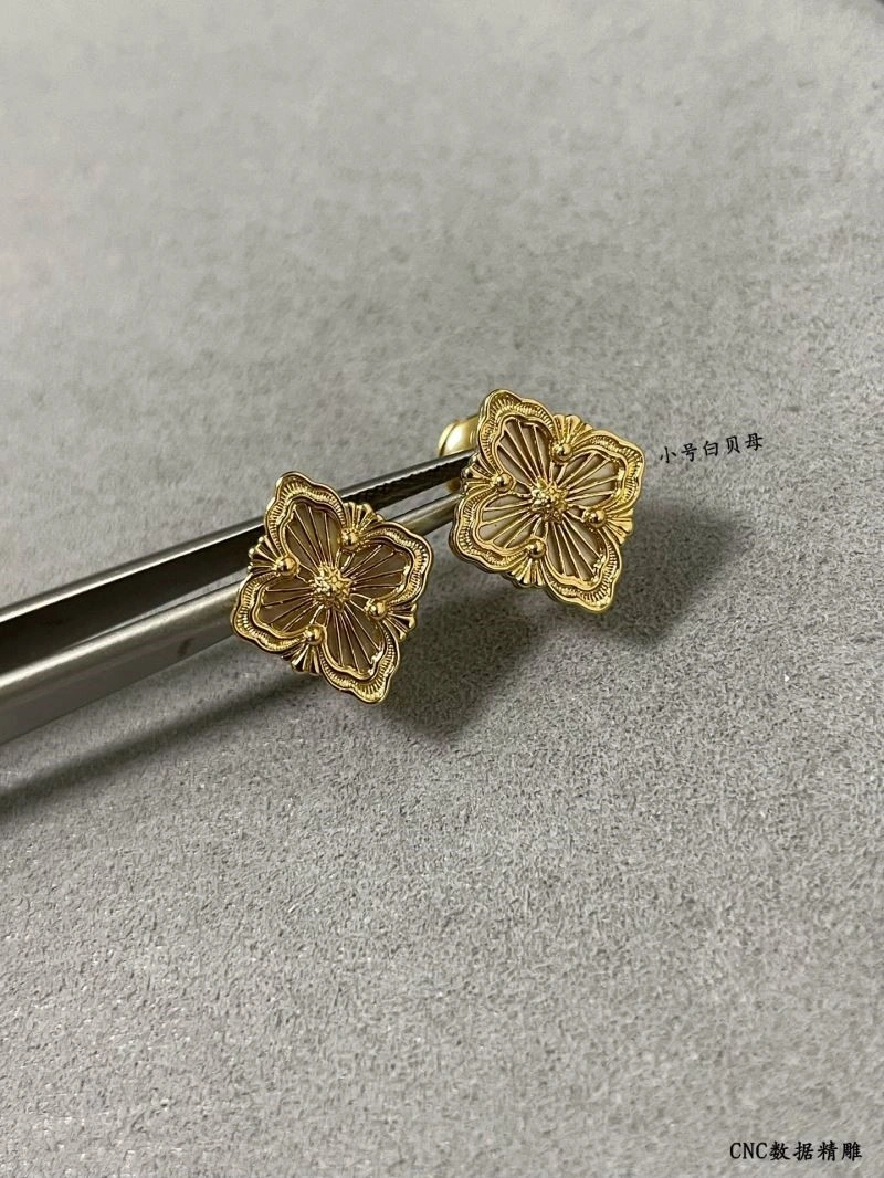 Vca Earrings Thermal 254560