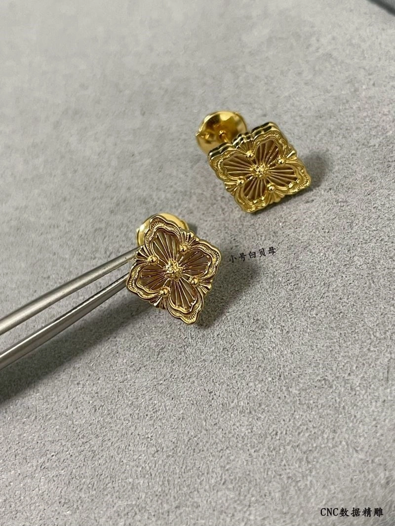 Vca Earrings Thermal 254560
