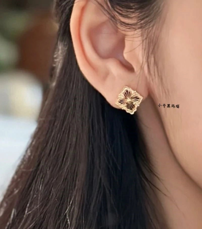 Lightweight Vca Earrings 254549