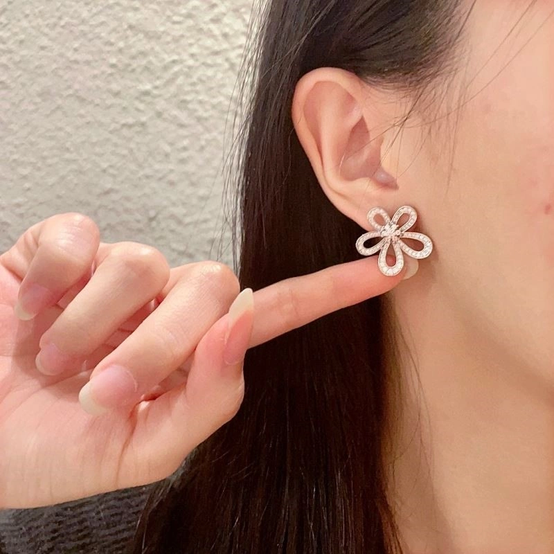Vca Earrings WellDesigned 254394