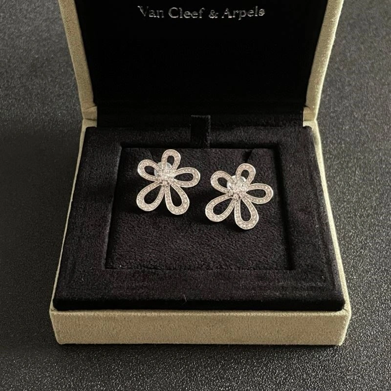 Vca Earrings WellDesigned 254394