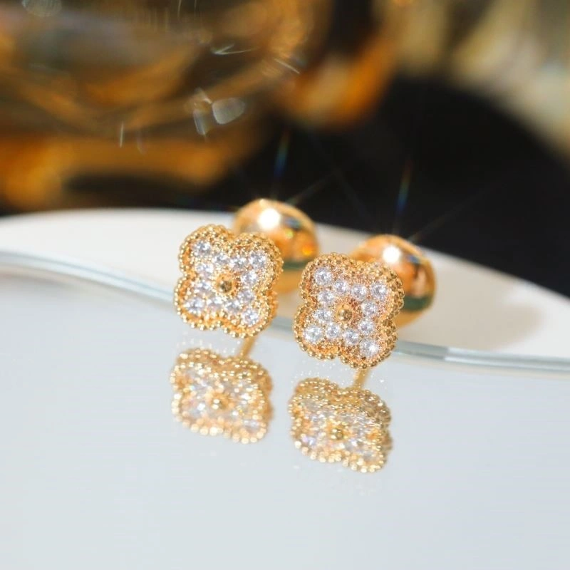 WrinkleFree Vca Earrings 254238
