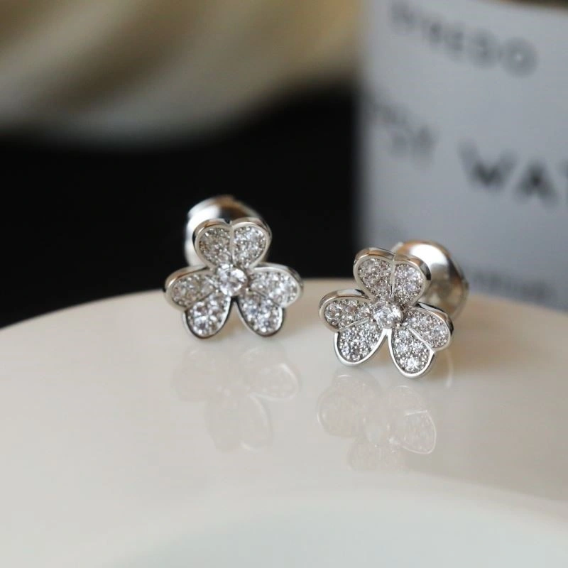 Vca Earrings Stretchable 254237