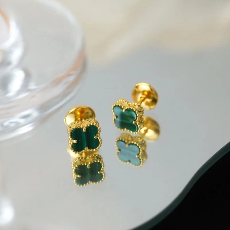 Vca Earrings WaterResistant 254205
