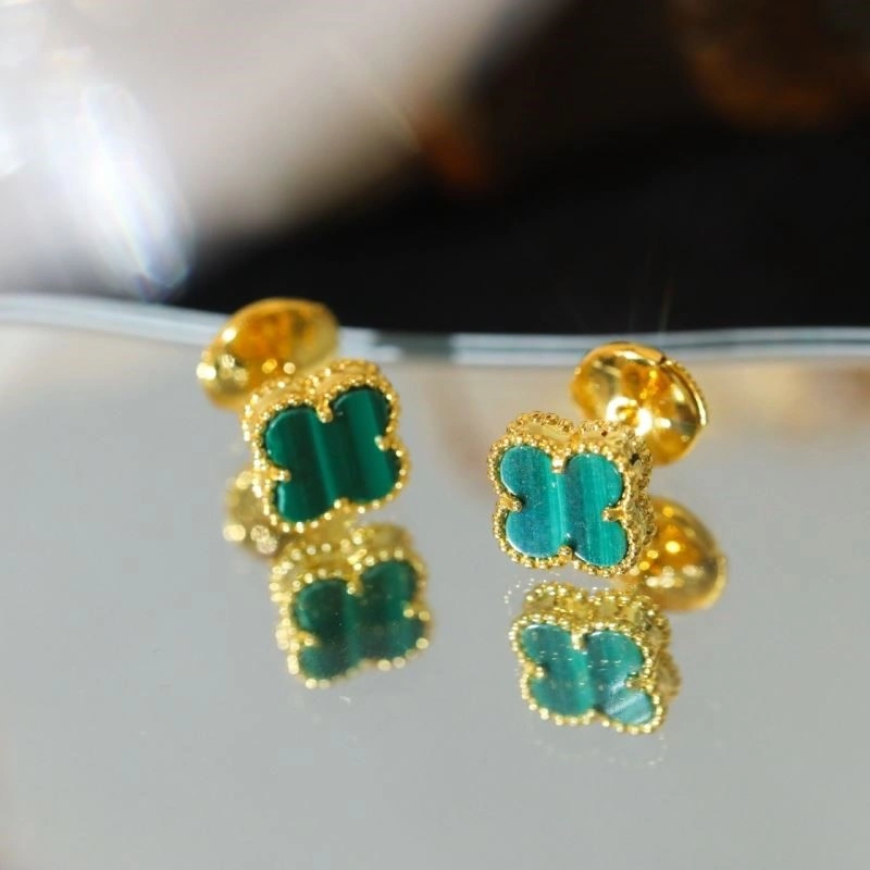 Vca Earrings WaterResistant 254205
