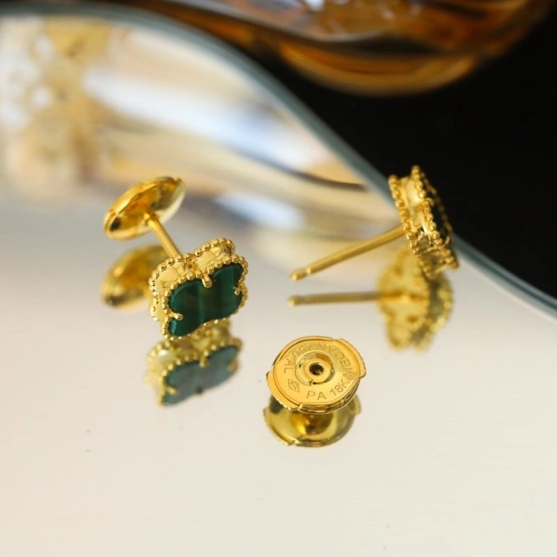 Vca Earrings WaterResistant 254205