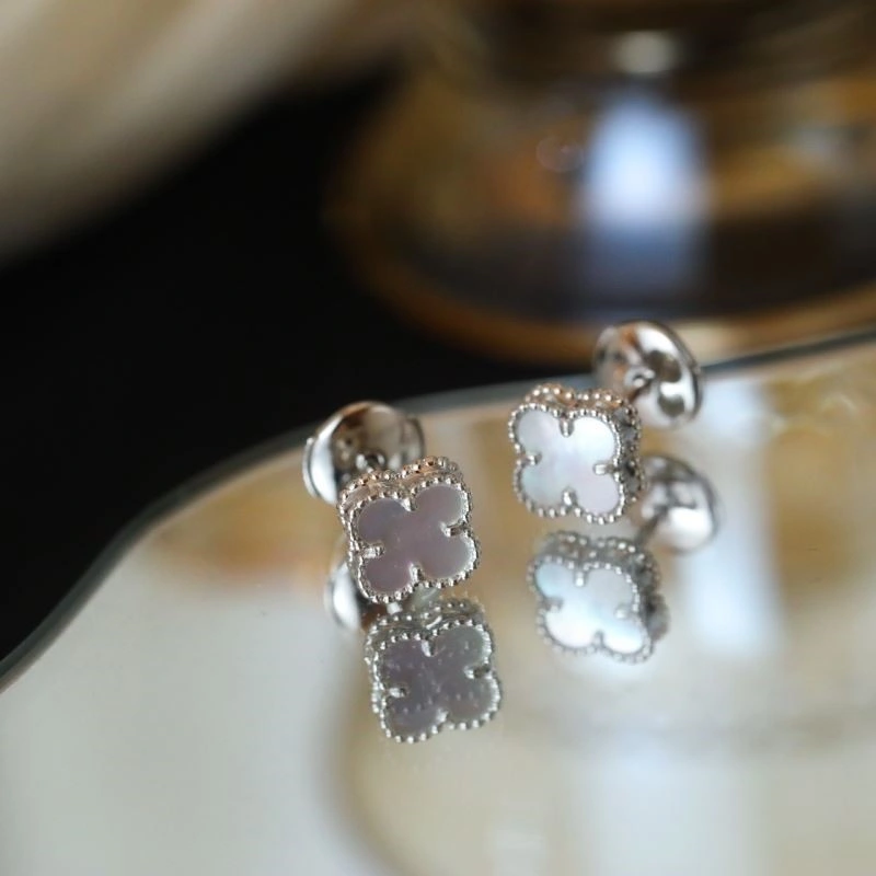 Vca Earrings FreshLook 254209