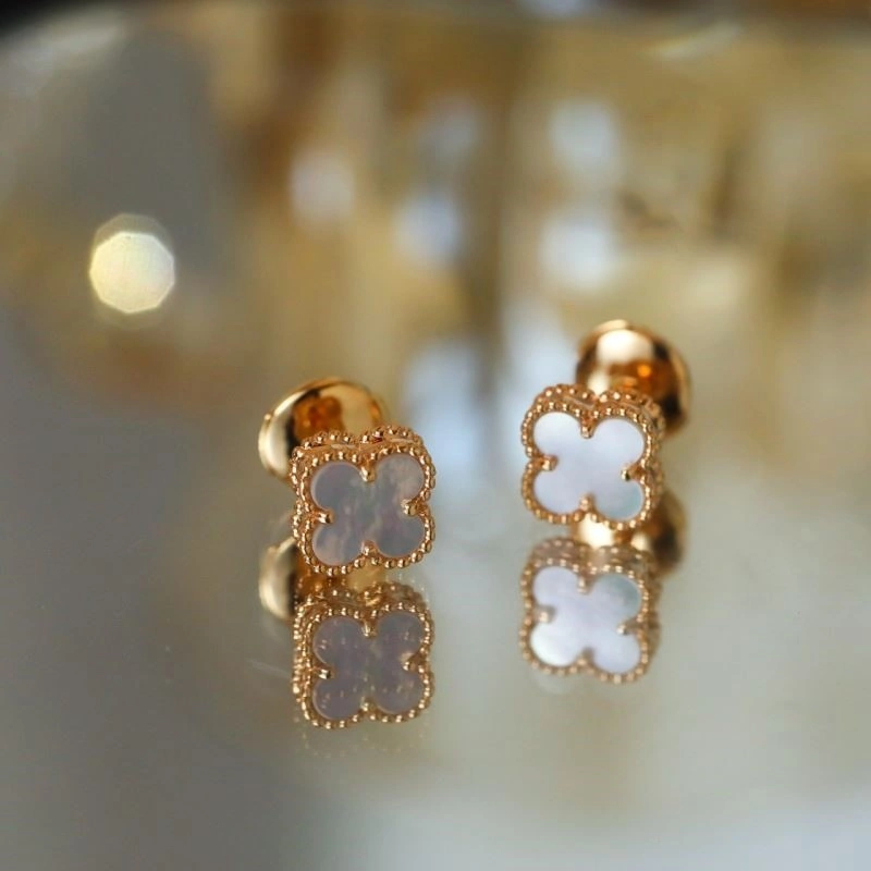 Vca Earrings FreshLook 254209