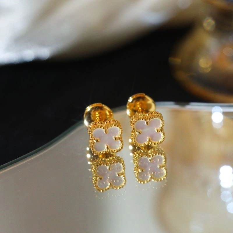 Vca Earrings FreshLook 254209