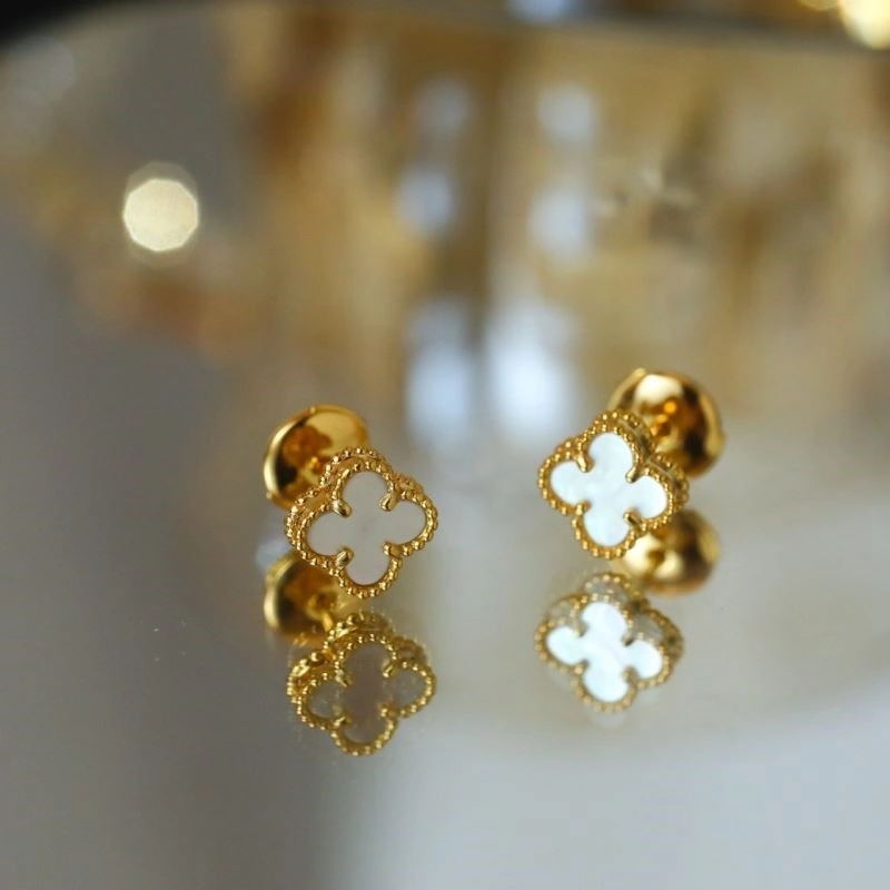Vca Earrings FreshLook 254209