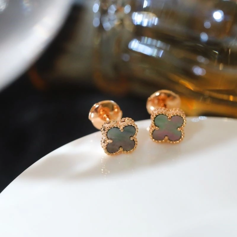 TimelessDesign Vca Earrings 254210