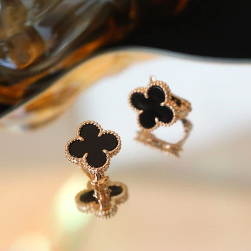 Vca Earrings Casual 254235