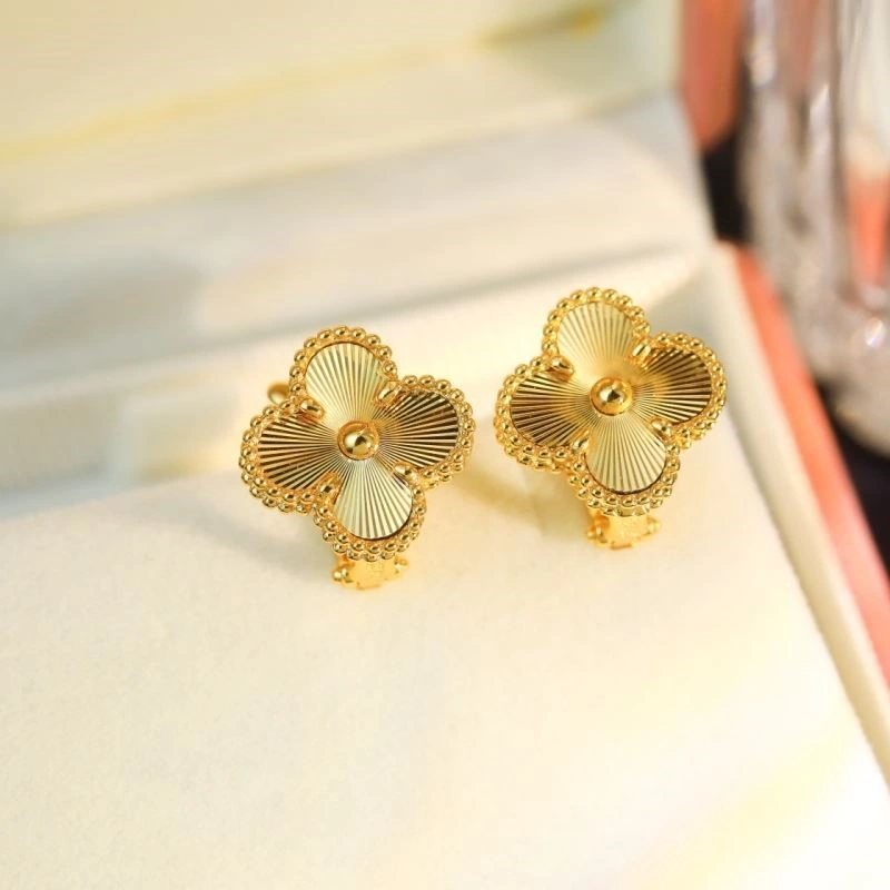 Vca Earrings Attractive 254224