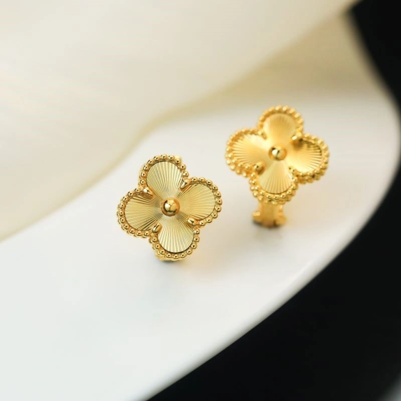 Vca Earrings Attractive 254224