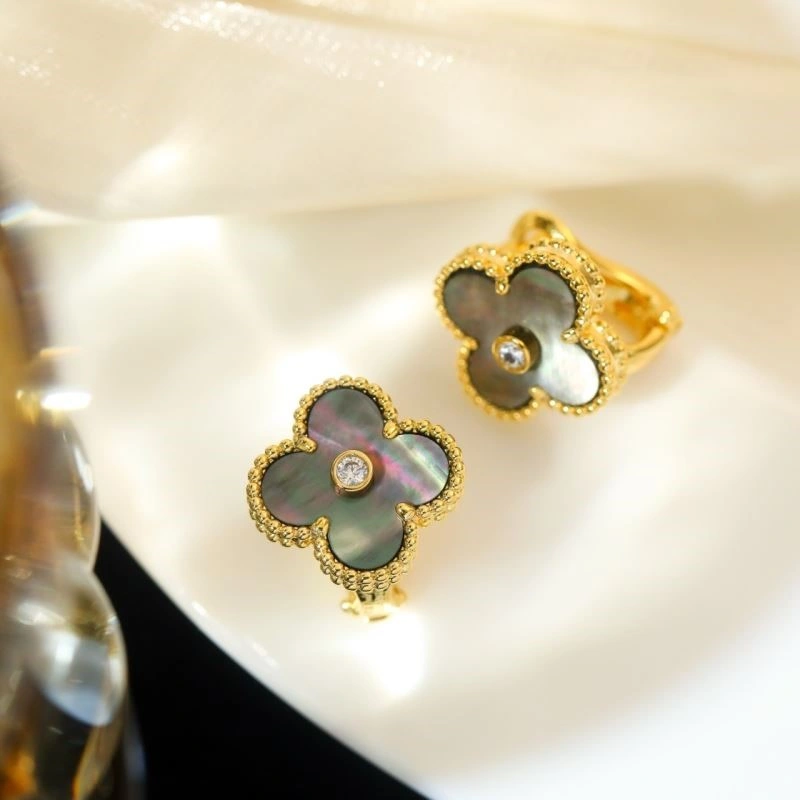 Vca Earrings FlexibleFit 254230