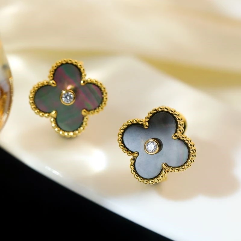 Vca Earrings FlexibleFit 254230