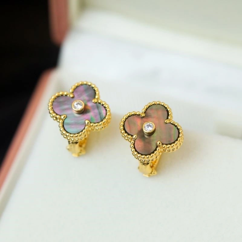 Vca Earrings FlexibleFit 254230
