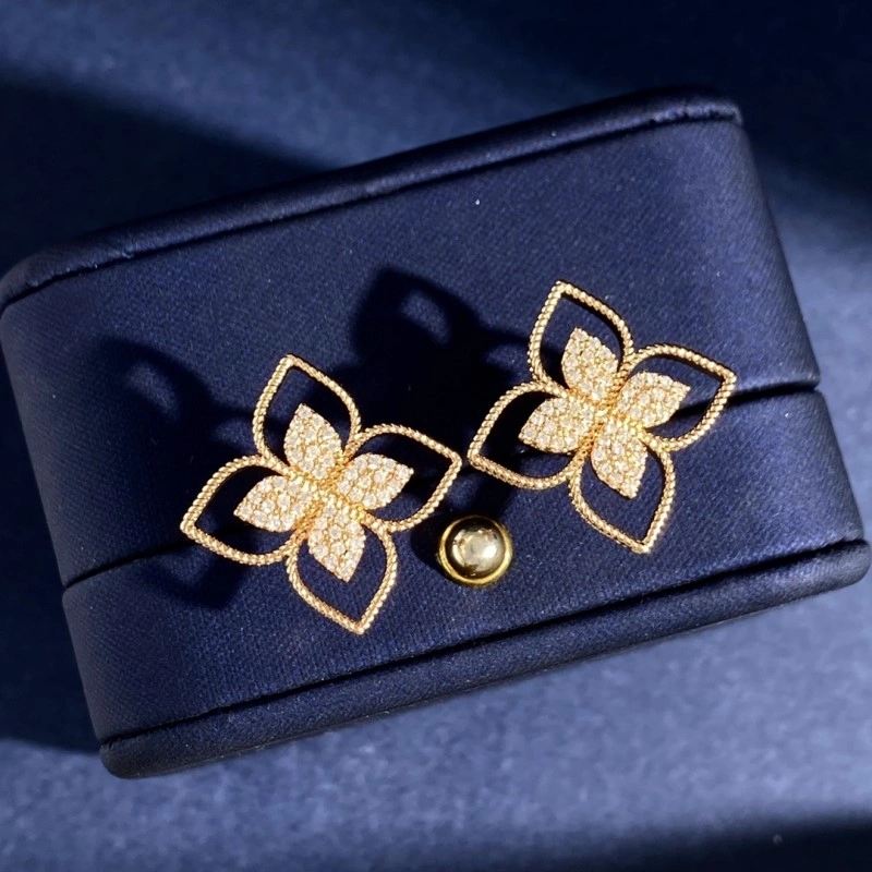 Supportive Vca Earrings 254102