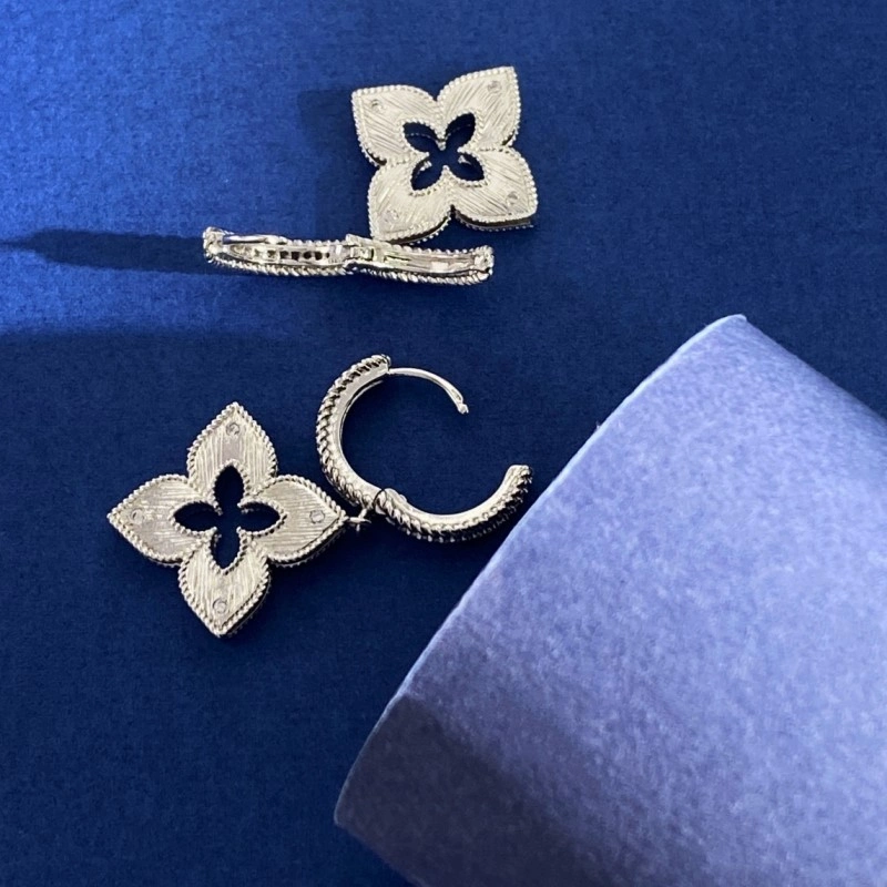 Functional Vca Earrings 254101