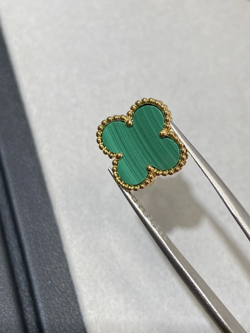 Practical Vca Earrings 254093